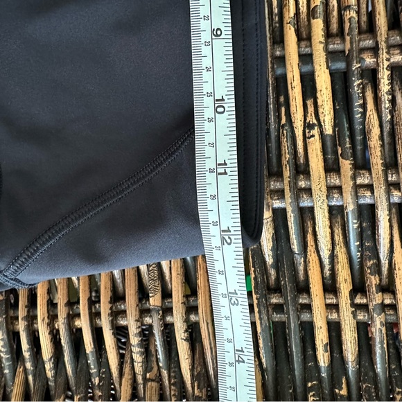 Lululemon Wunder Under High-Rise Tight 25" *Lace, Black, size 8 - Picture 8 of 12